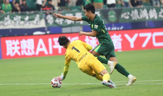 关于国安主场迎战富力，争夺积分榜前位的信息