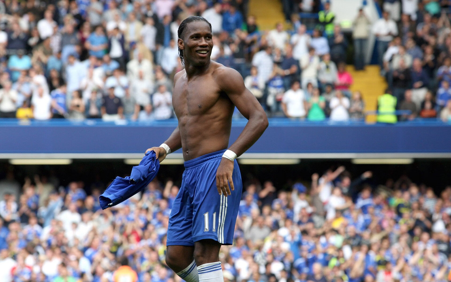 Ning巅峰对决，德罗巴与50激战西班牙队分钟，问鼎冠军胜负难料！